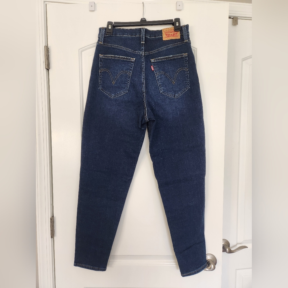 Levi's High-Waisted Mom Jeans - Picture 3 of 5